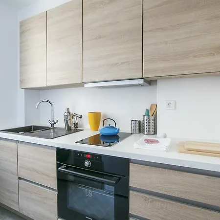 Amazing And Modern Flat For 6 In Le Marais
